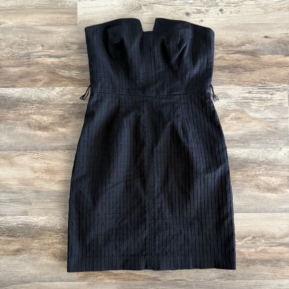 Trina Turk Strapless Black Textured Sheath Dress – Size 8 Made in USA - Picture 1 of 7